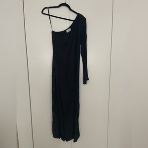 DISSH Black One Shoulder Maxi Dress